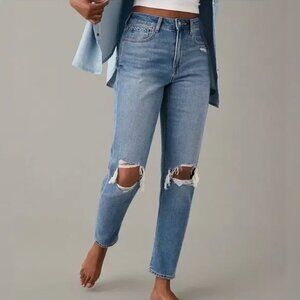 American Eagle AE High-Waisted Mom Jeans – Size 0 Regular